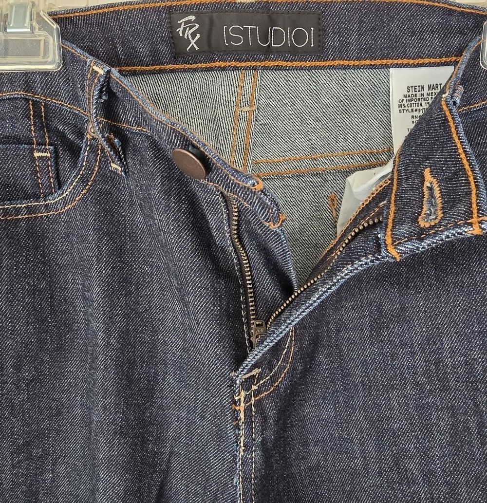 Vintage Studio By Stein Mart - Women's Classic Denim Straight Leg Jeans - Picture 4 of 8